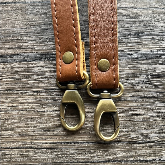 Portland Leather Goods Honey Crossbody Strap with Charm! - Picture 5 of 10